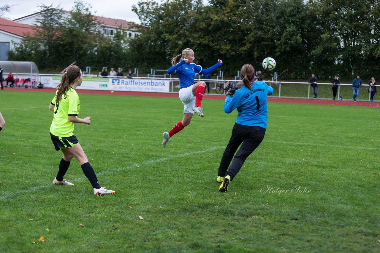 Bild 267 - B-Juniorinnen TSV Schoenberg - Holstein Kiel : Ergebnis: 0:23